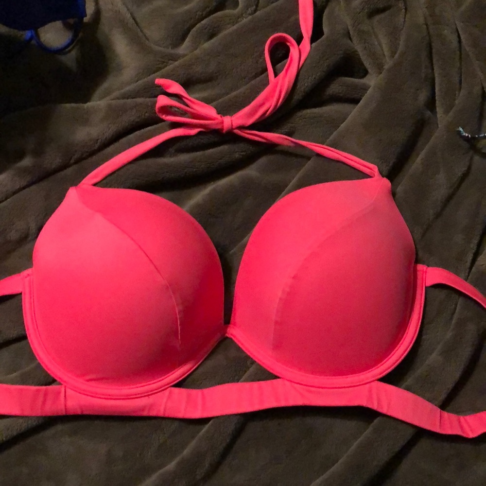 Halter top bikini